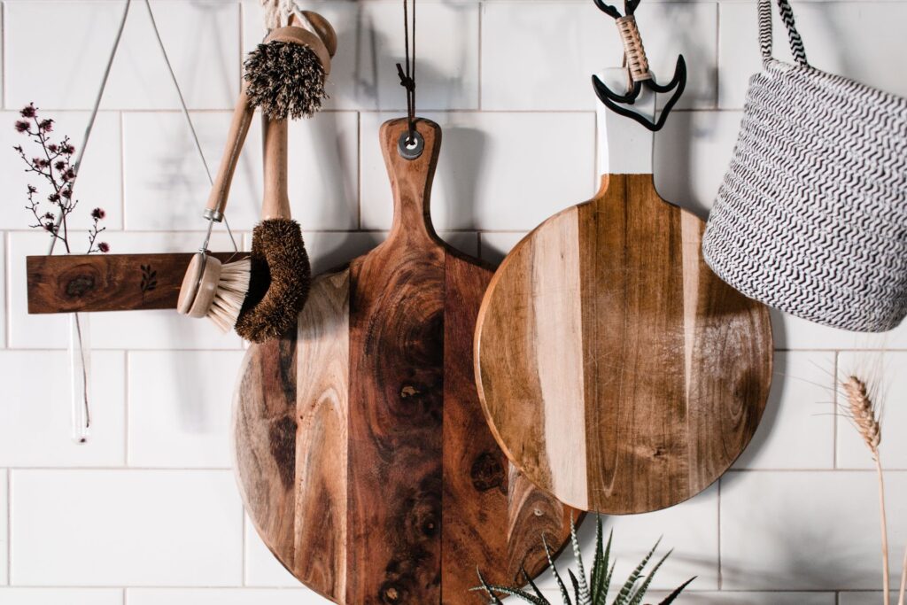 How to Clean a Wooden Cutting Board